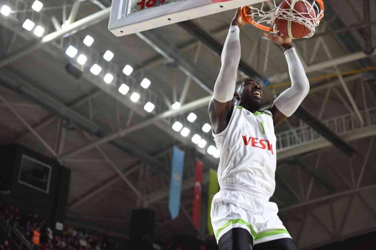 Basketbol Süper Ligi: Manisa BBSK: 74 - A. Efes: 95