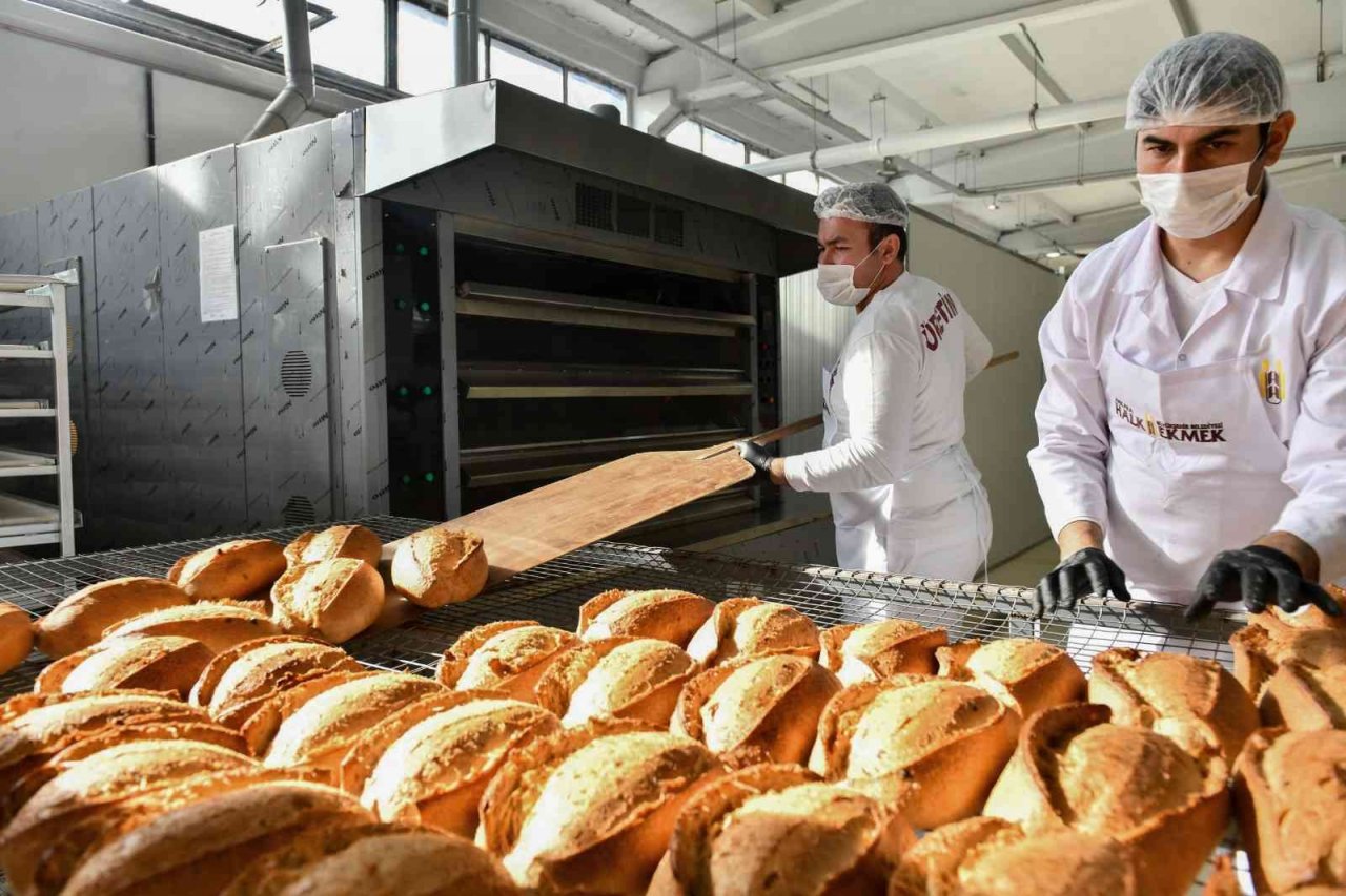 Başkentin halk ekmek fabrikasından 4 çeşit ekşi mayalı ekmek