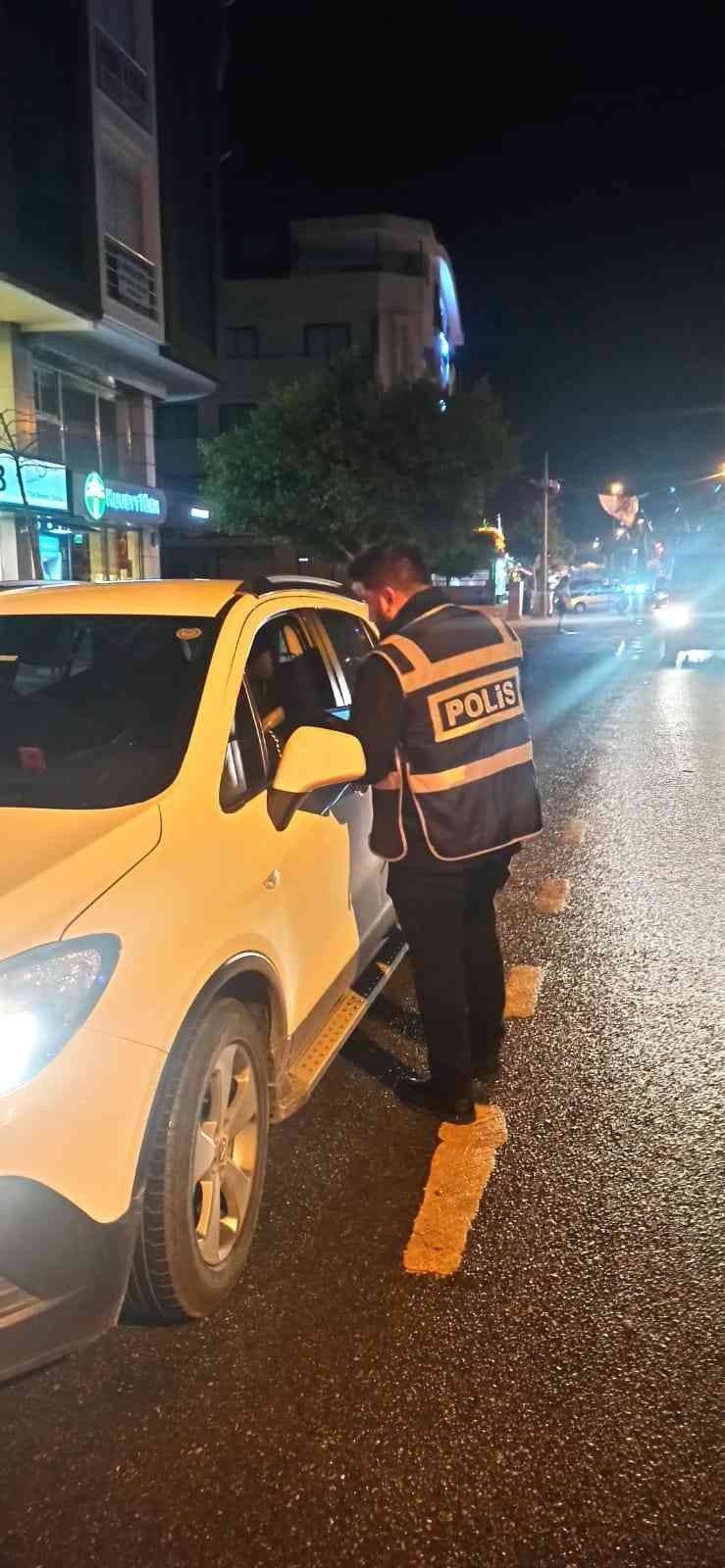 Antalya’da 7 ilçede eş zamanlı umuma açık yerler ve yol denetimi