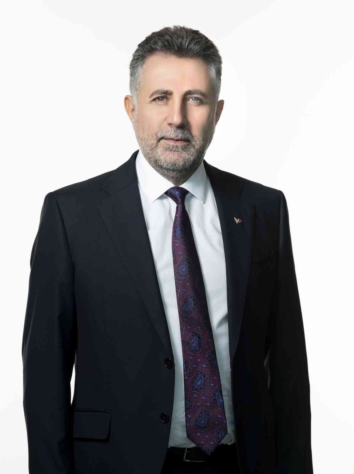 Bayraklı’da sosyal marketler yüzleri güldürüyor