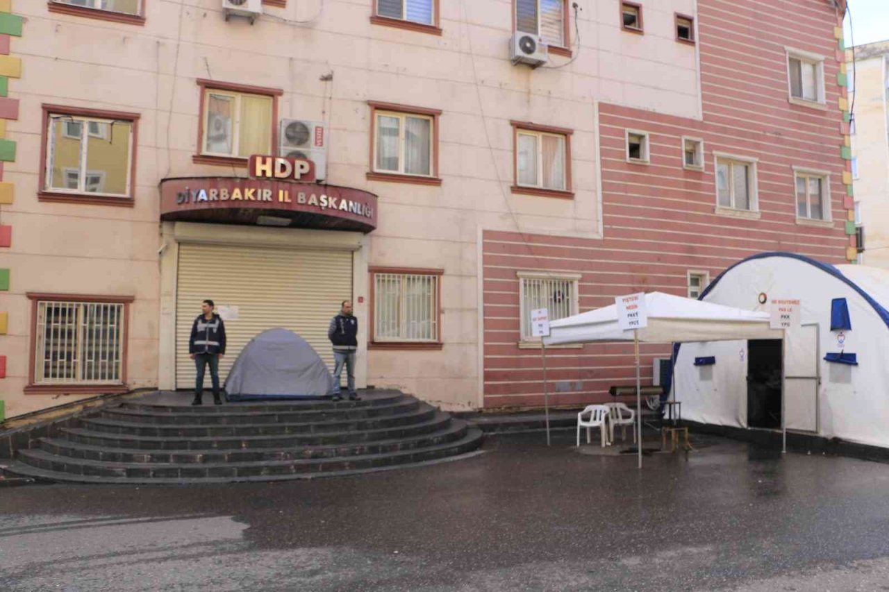 Ailelerin evlat nöbeti bin 183’üncü gününde kararlılıkla devam ediyor