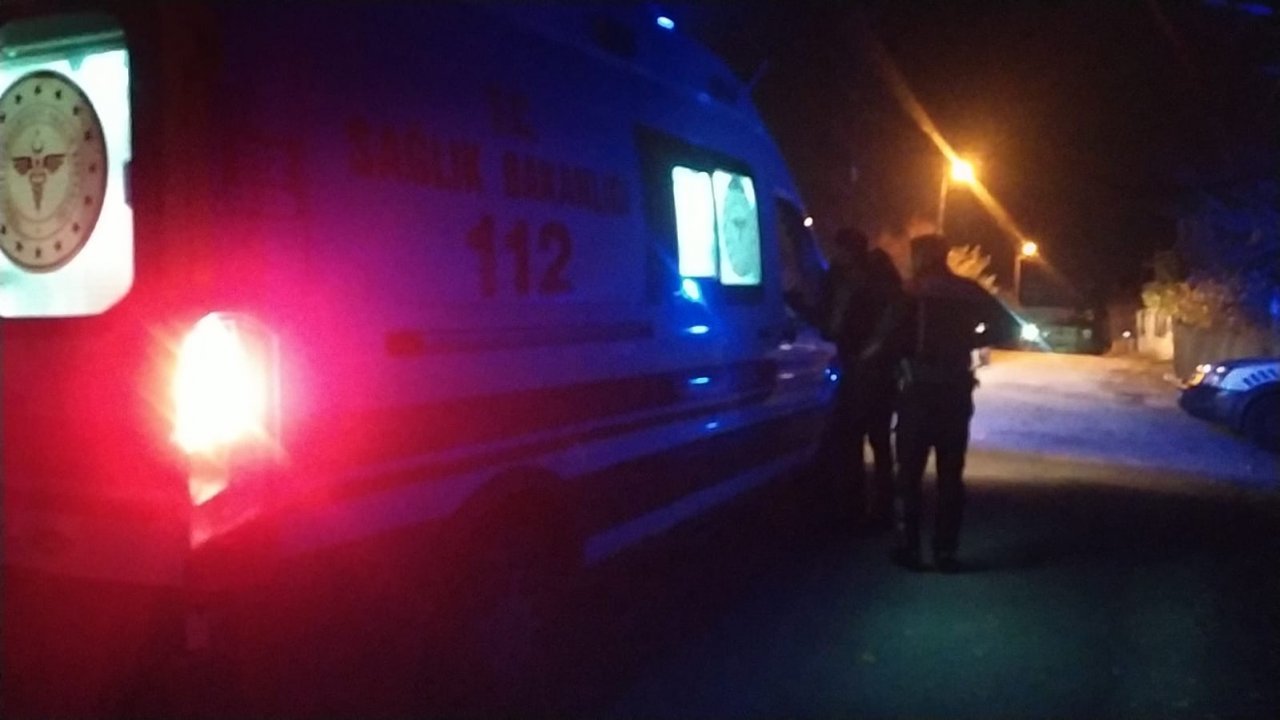 Çorum’da iki grup arasında bıçaklı silahlı kavga: İhbara giden polis aracına kurşun isabet etti