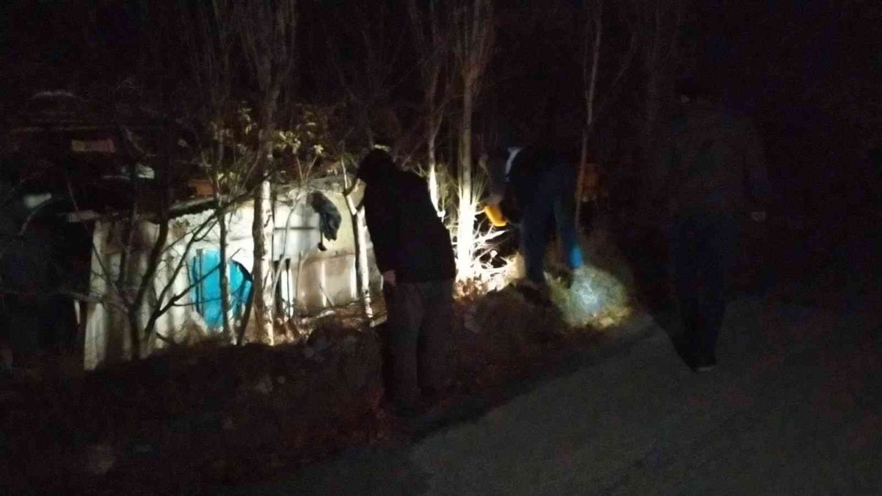 Çorum’da iki grup arasında bıçaklı silahlı kavga: İhbara giden polis aracına kurşun isabet etti