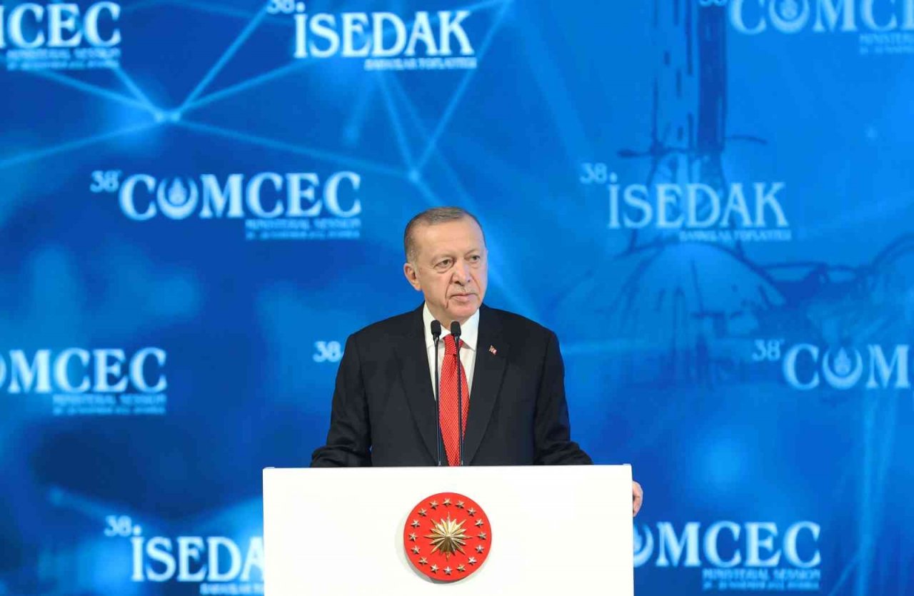 Cumhurbaşkanı Erdoğan: "Terör örgütünün kökünü kazımakta kararlıyız"