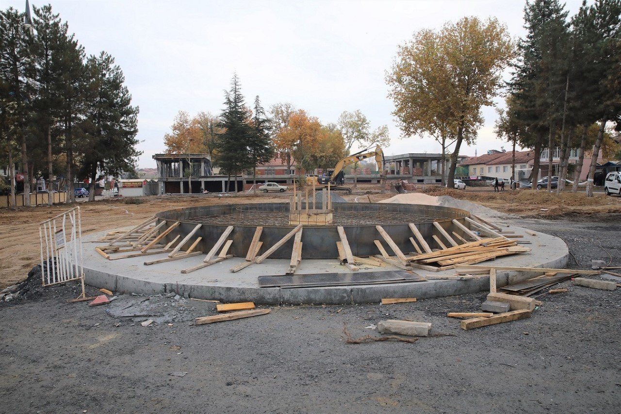 Eskimalatya Meydan Projesi adım adım devam ediyor