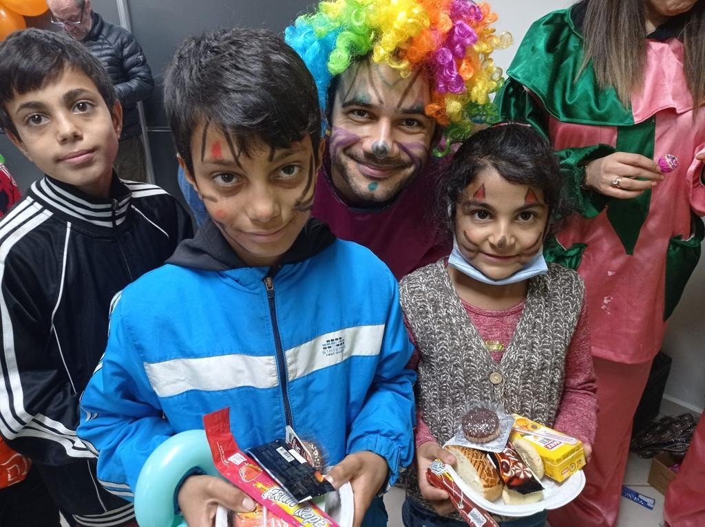 İhtiyaç sahibi aileler ve çocukları unutulmaz bir gün yaşadı