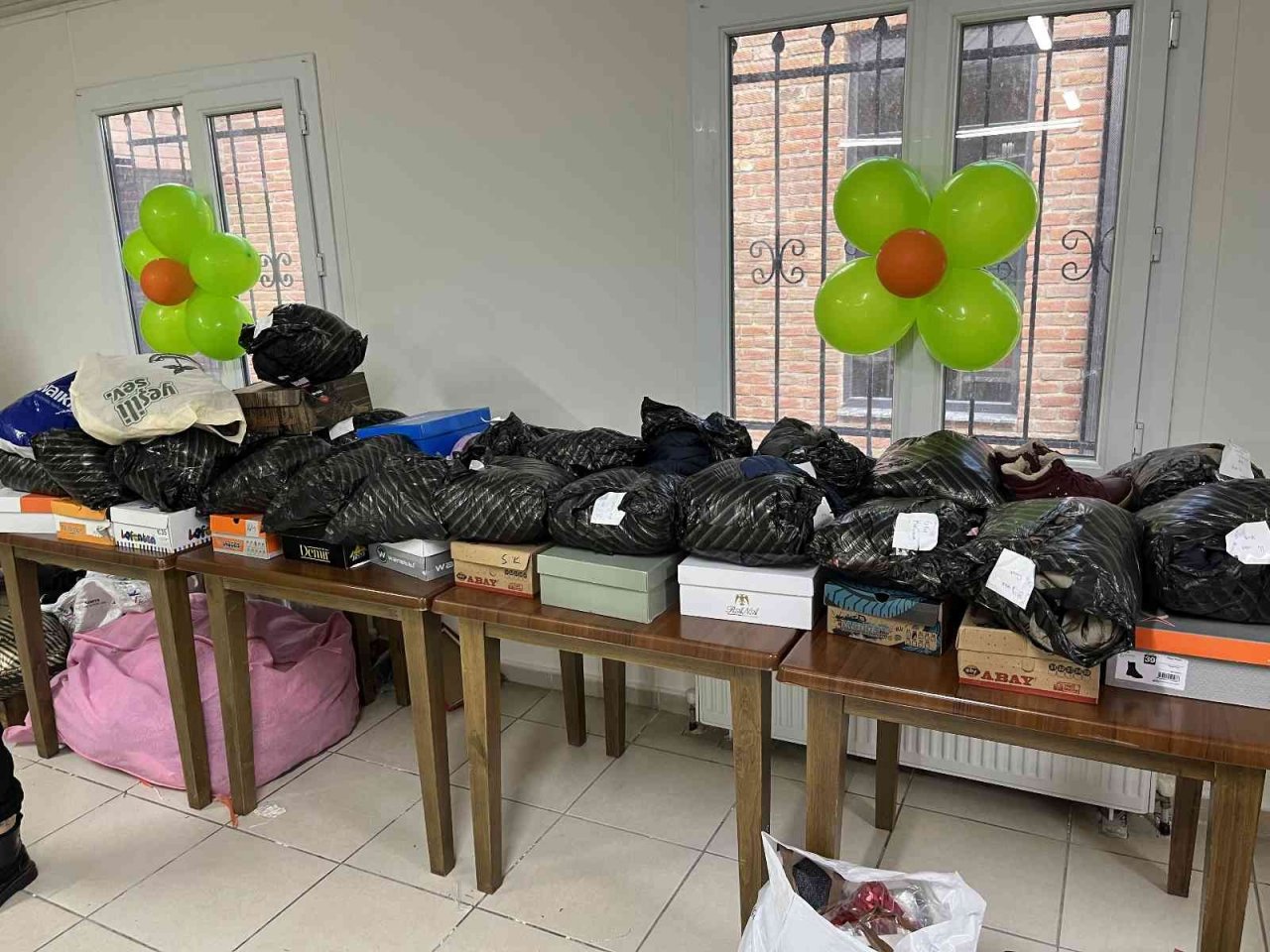 İhtiyaç sahibi aileler ve çocukları unutulmaz bir gün yaşadı