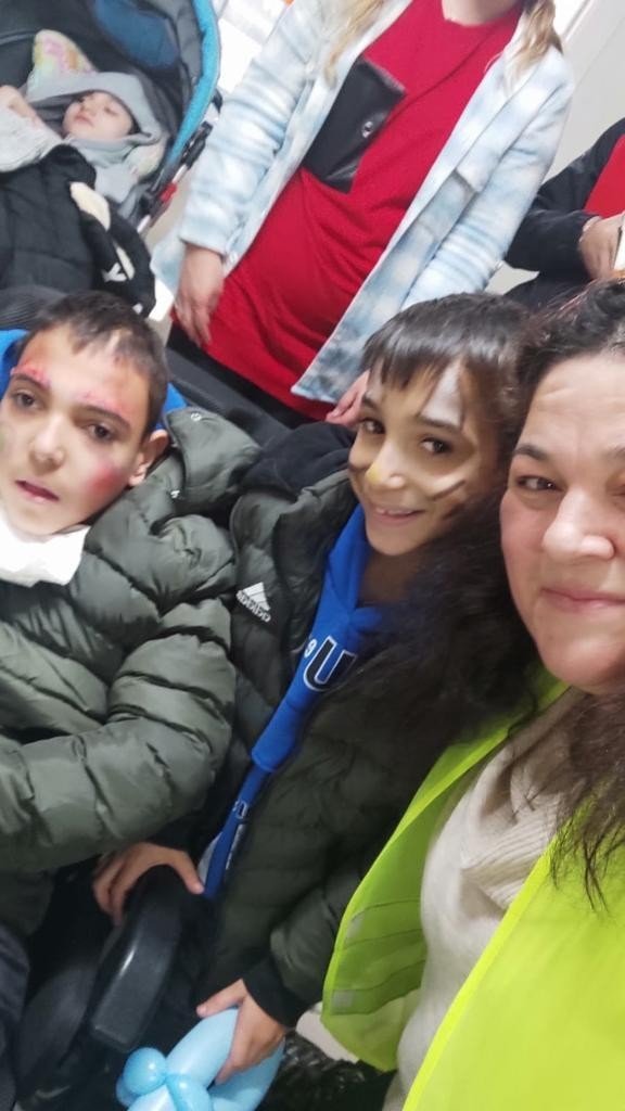 İhtiyaç sahibi aileler ve çocukları unutulmaz bir gün yaşadı