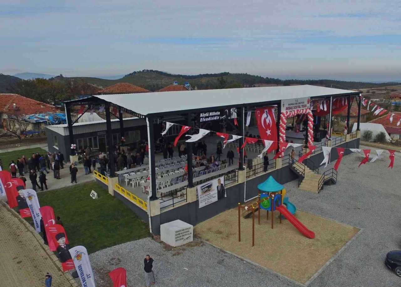 Honaz Belediyesi iklim şartları zor olan mahalleye sosyal tesis kazandırdı