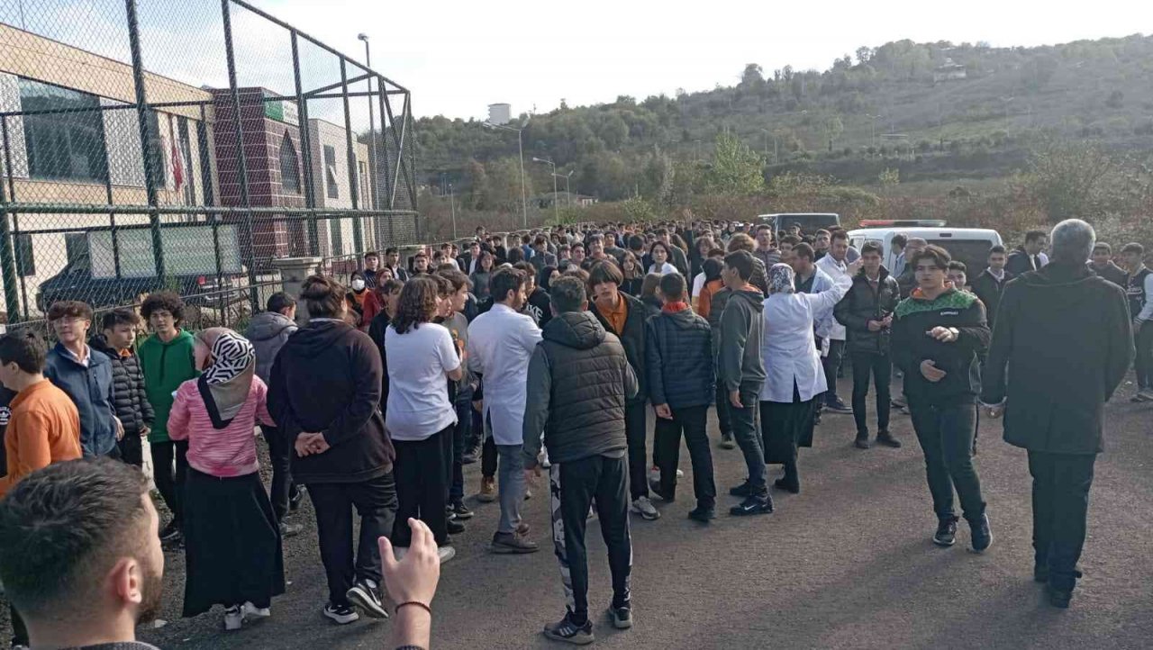 Ordu’da özel okulda çıkan yangın korkuttu: Eğitime bir gün ara verildi