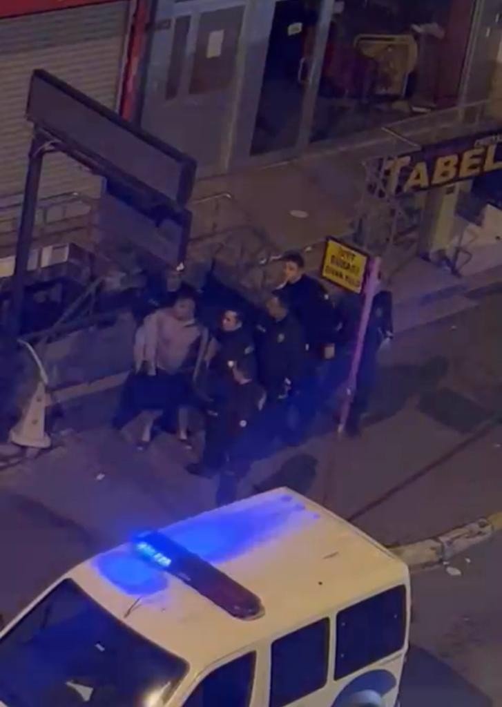 Pendik’te iki kardeş arasında kavga: Babaları ortalığı ayağa kaldırdı