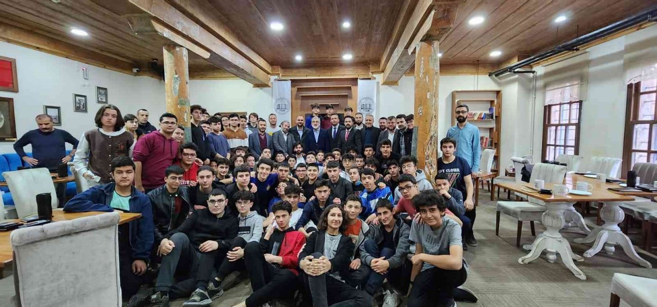 Başkan Büyükkılıç’ın örnek projelerine ilgi ve takdir sürüyor