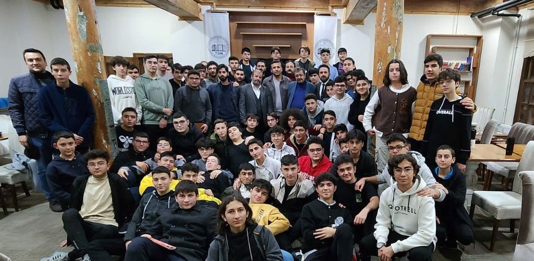 Başkan Büyükkılıç’ın örnek projelerine ilgi ve takdir sürüyor