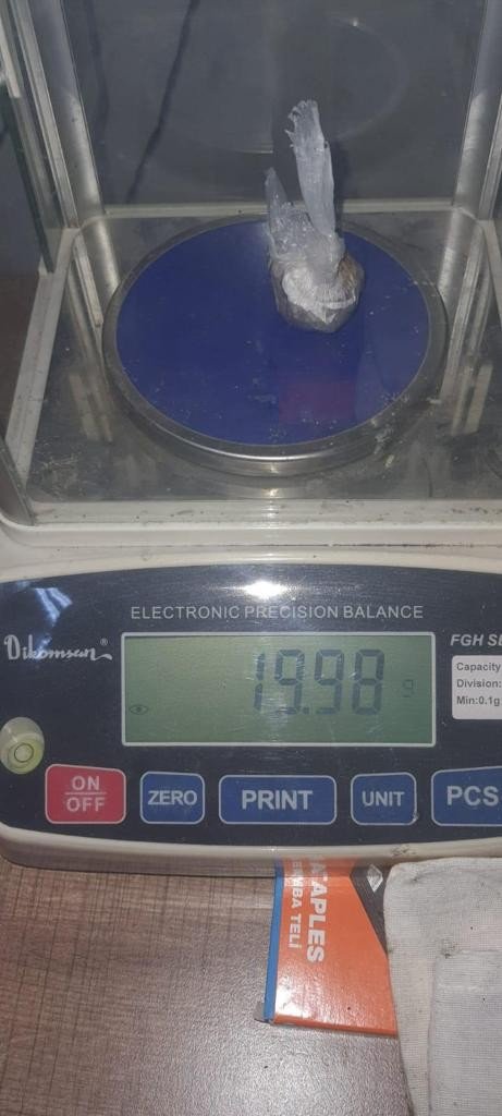 Şüpheli şahsın üzerinden uyuşturucu çıktı