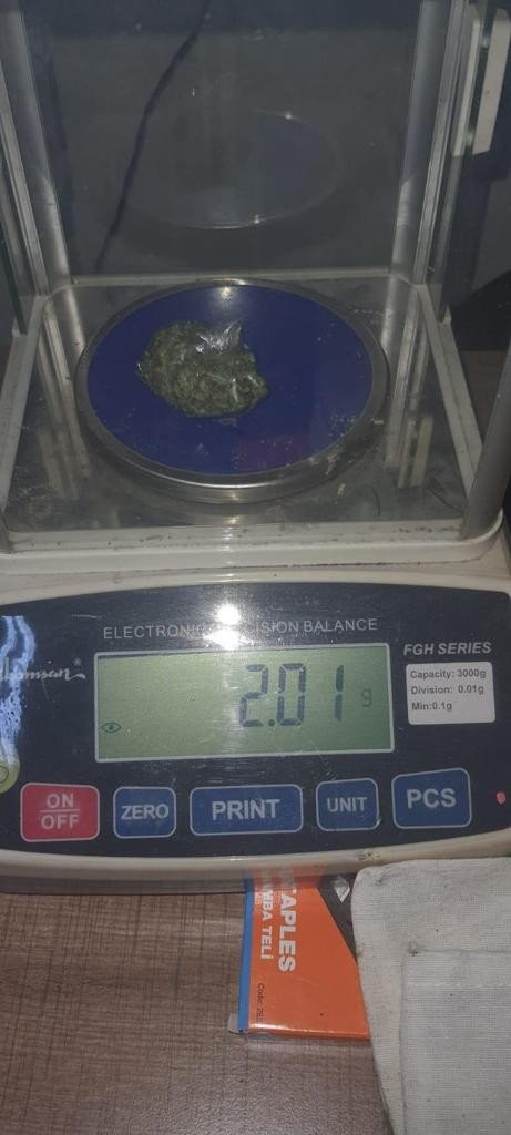 Şüpheli şahsın üzerinden uyuşturucu çıktı