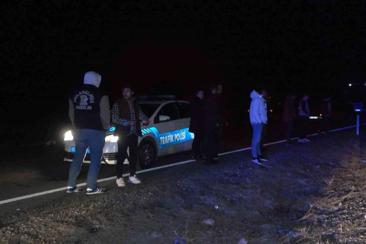 Kontrolden çıkan tır karşı şeride geçti, facianın eşiğinden dönüldü