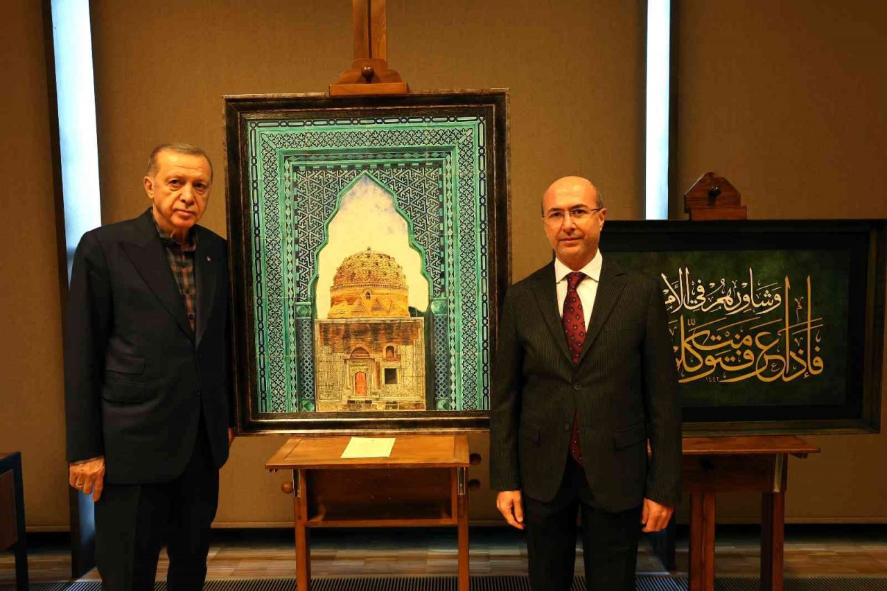 Başkanı Pekyatırmacı’dan Başkan Erdoğan’a eser takdimi