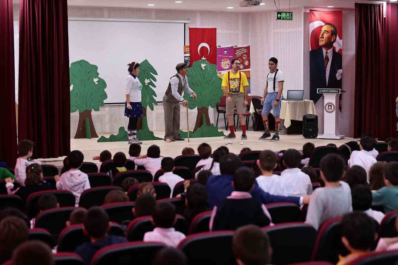 Çocuklara çevre bilinci tiyatroyla aşılanıyor