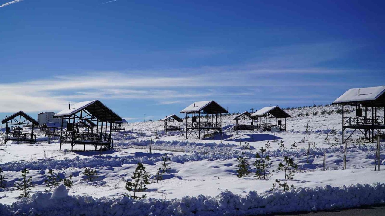 Erciyes’te muhteşem kış manzarası