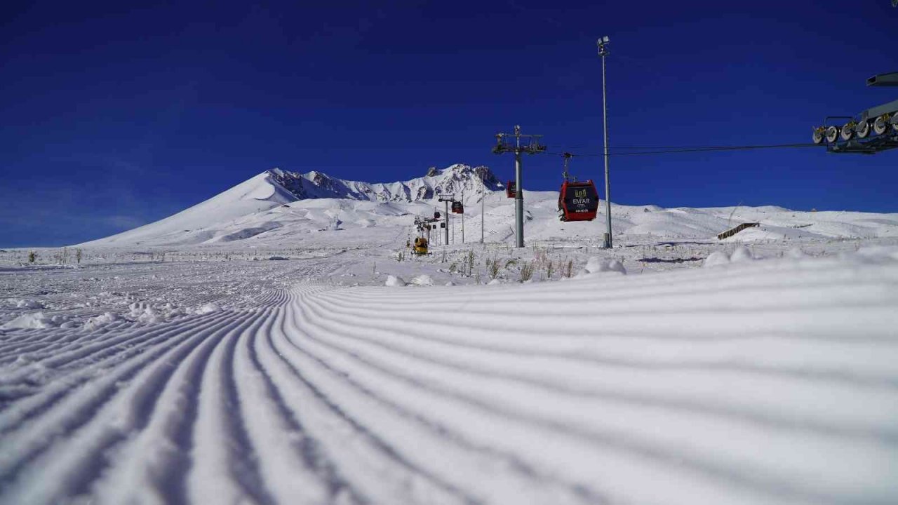 Erciyes’te muhteşem kış manzarası