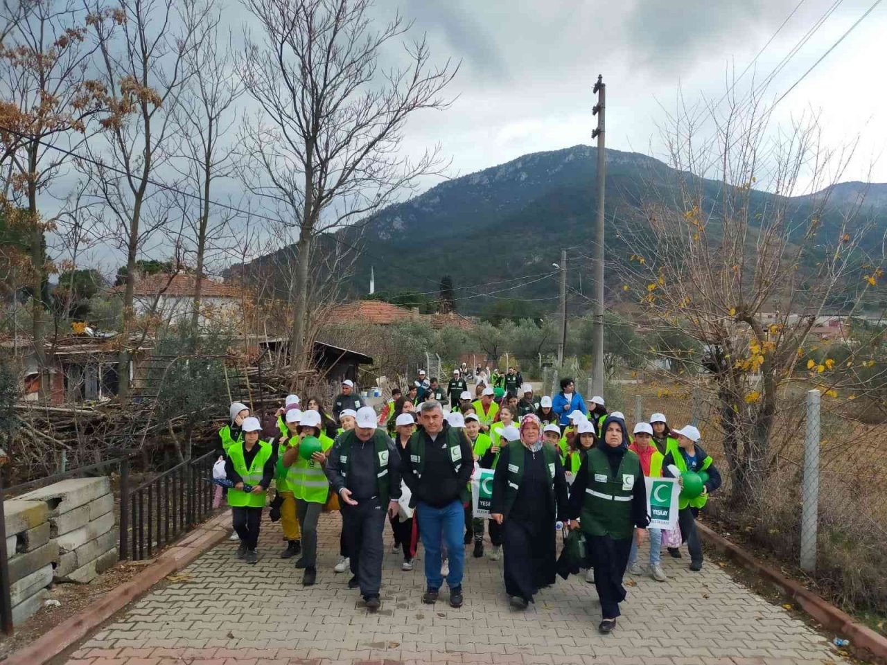 Bayırköy’de ‘Sağlıklı Yaşam İçin Doğa Yürüyüşü’ yapıldı