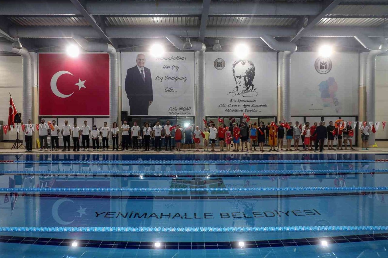 Yenimahalle’nin engelsiz kulaçları şov yaptı