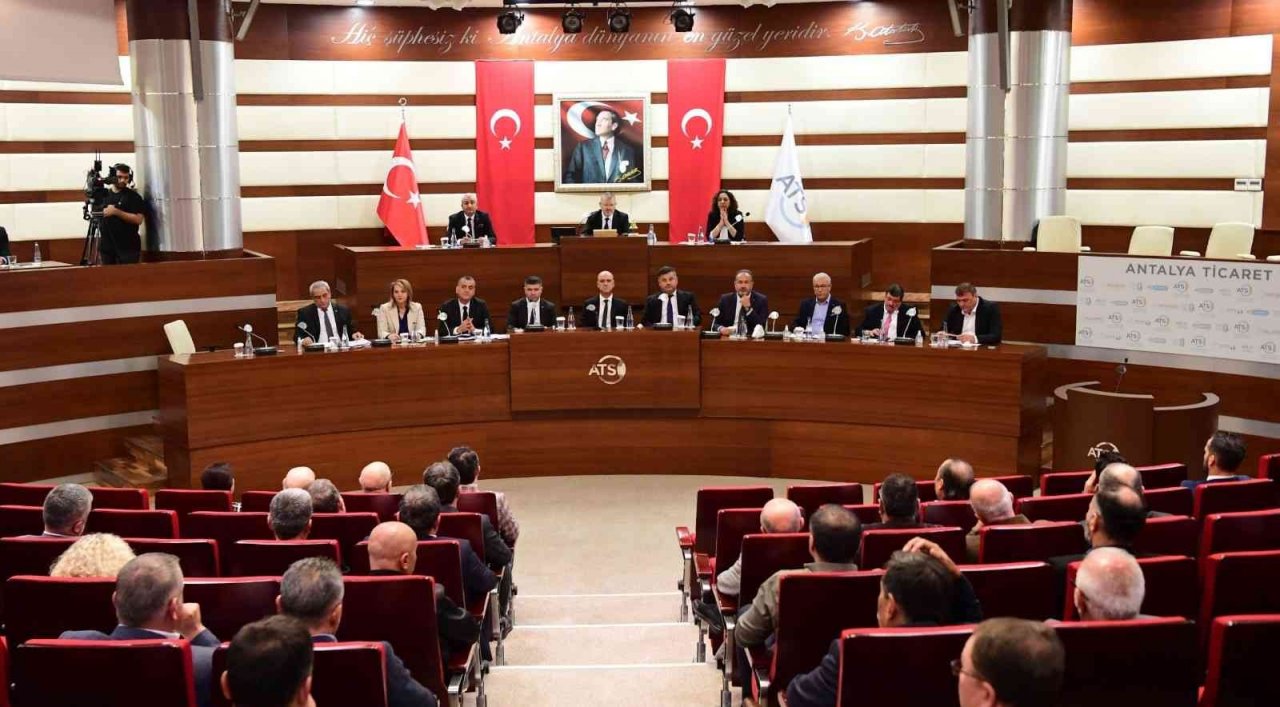 ATSO Başkanı Bahar: "Gelecek yıl Antalya turizminin yeni bir rekor kırmasını bekliyoruz”