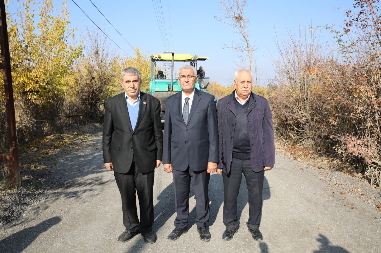 Battalgazi’de Dere sokağı sıcak asfalta kavuştu