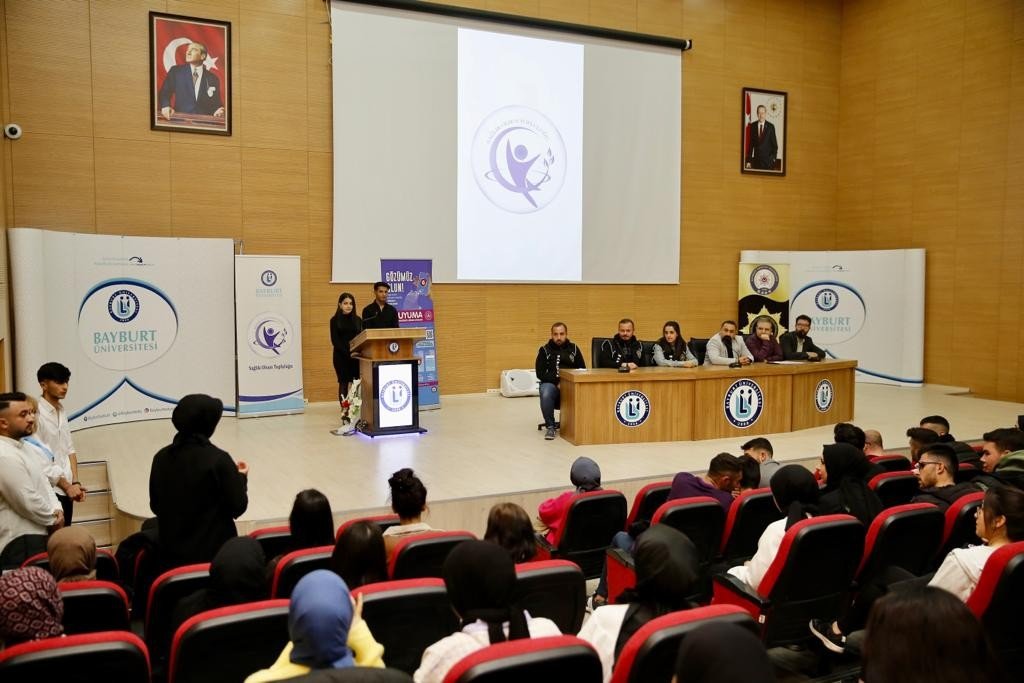 ’Madde Bağımlılığı’ konusunda söz Bayburt Üniversitesi gençlerindeydi