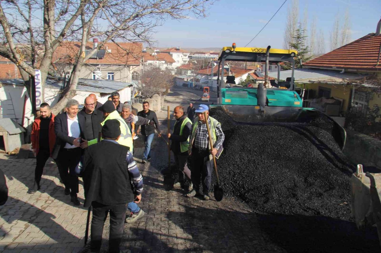 Bünyan’da asfalt çalışmaları sokaklarda devam ediyor