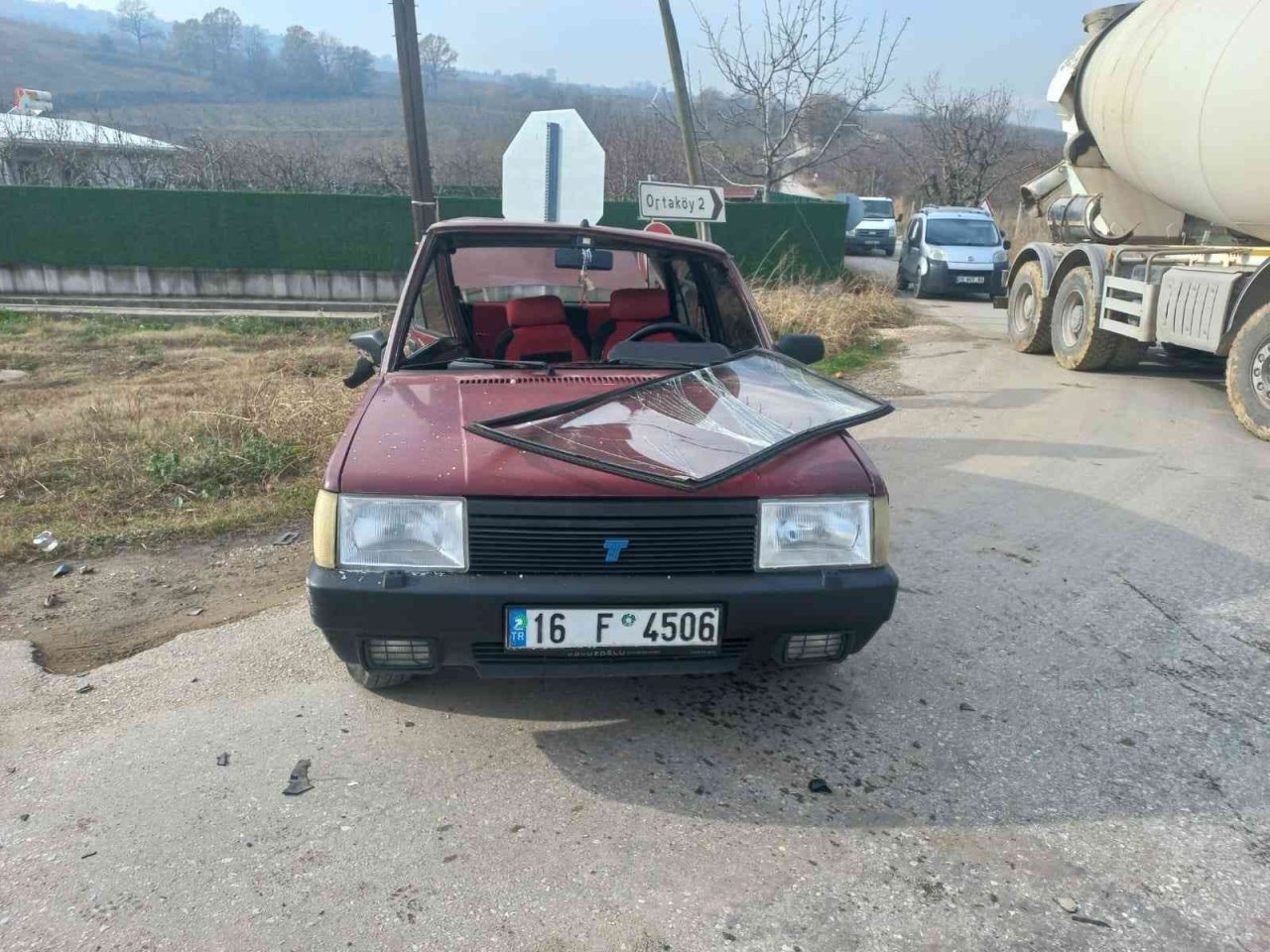 Bursa’da 2 otomobil çarpıştı: 3 yaralı