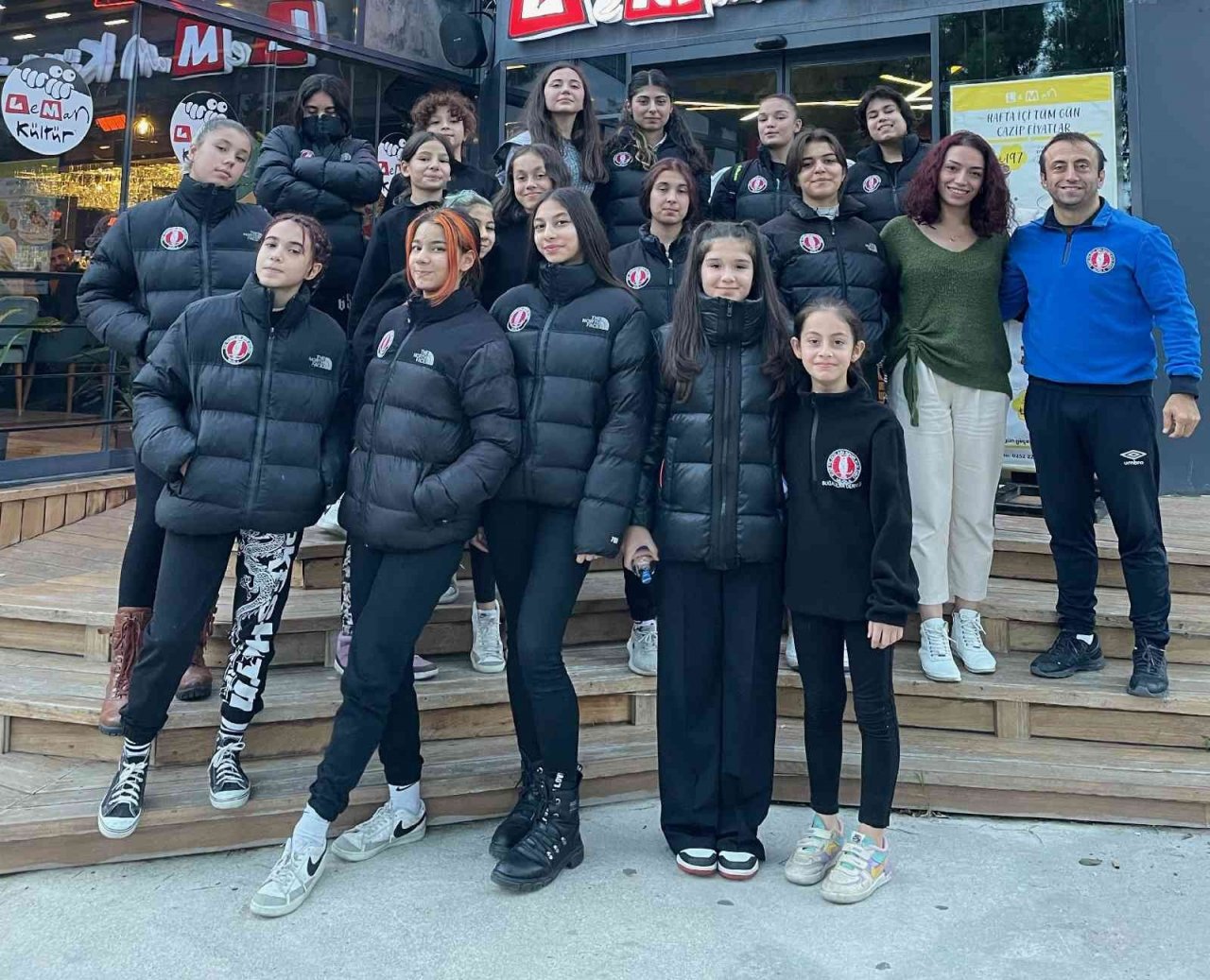 Muğla hokey takımına maç öncesi moral