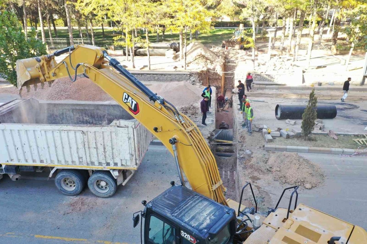 Başkan Şerifoğulları, “Şehrimizi güçlü altyapısı ve kalıcı hizmetlerle en güzel şekilde yarınlara hazırlıyoruz”