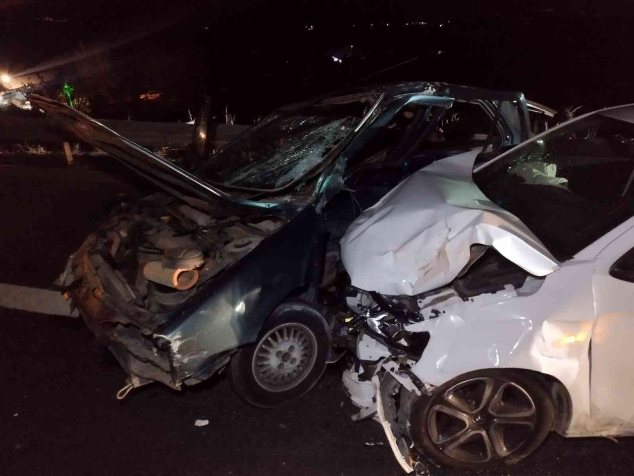 Otobanda feci kaza: 1 ölü, 3 yaralı