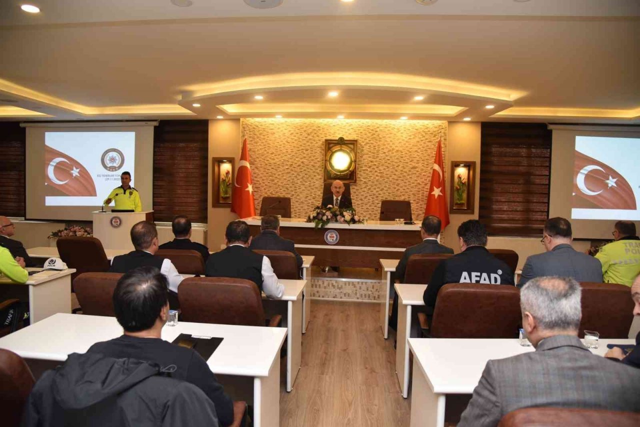 Manisa’da kış mevsiminde alınacak trafik tedbirleri görüşüldü