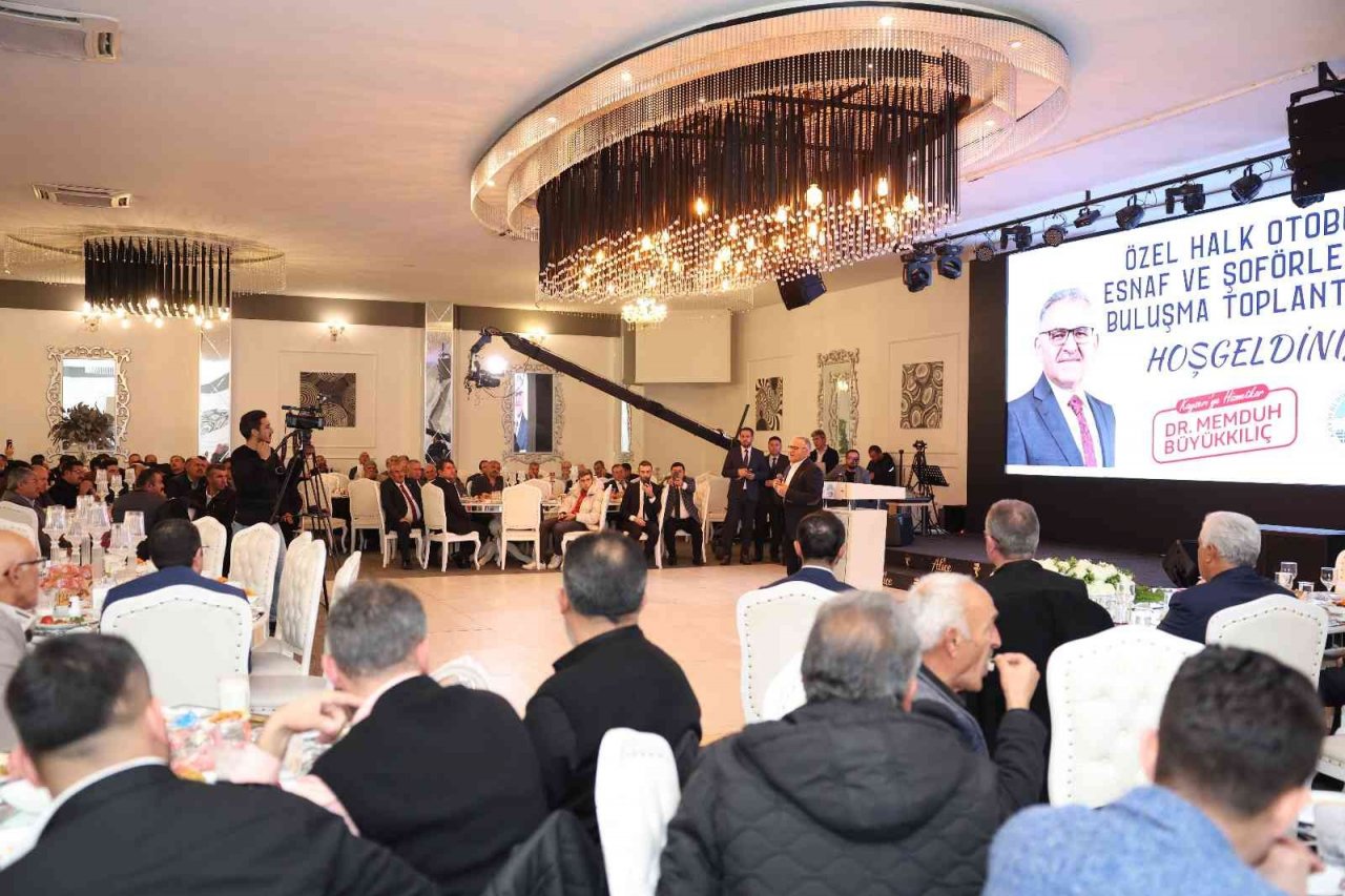 Başkan Büyükkılıç Halk Otobüsçüleri İle Buluştu