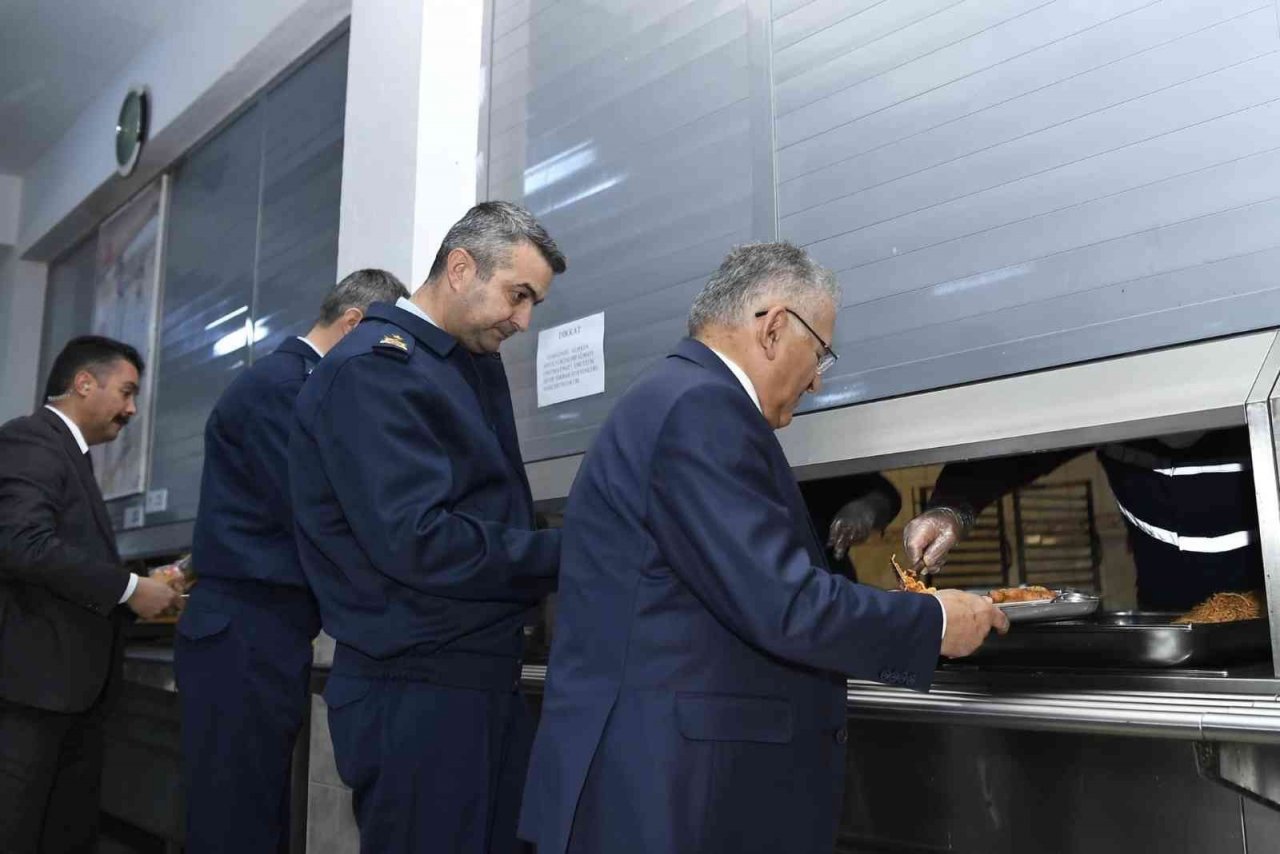 Başkan Büyükkılıç, Rahvan’a bindi, Seyit Onbaşı’yı inceledi