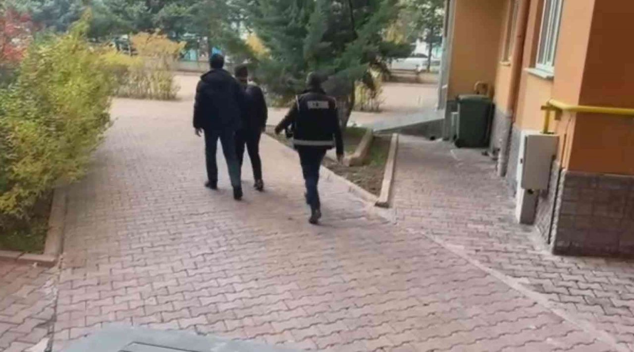 Kayseri’de tefecilere operasyon: 2 gözaltı