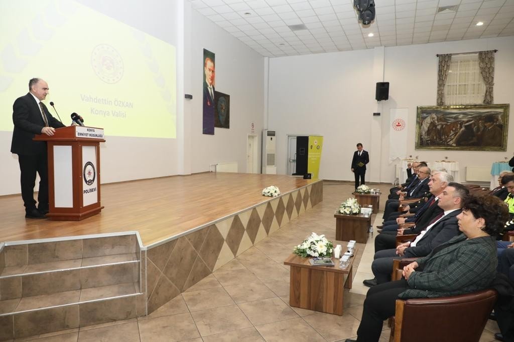 "Trafik Birim Amirleri Bölge Değerlendirme Toplantısı" Konya’da yapıldı