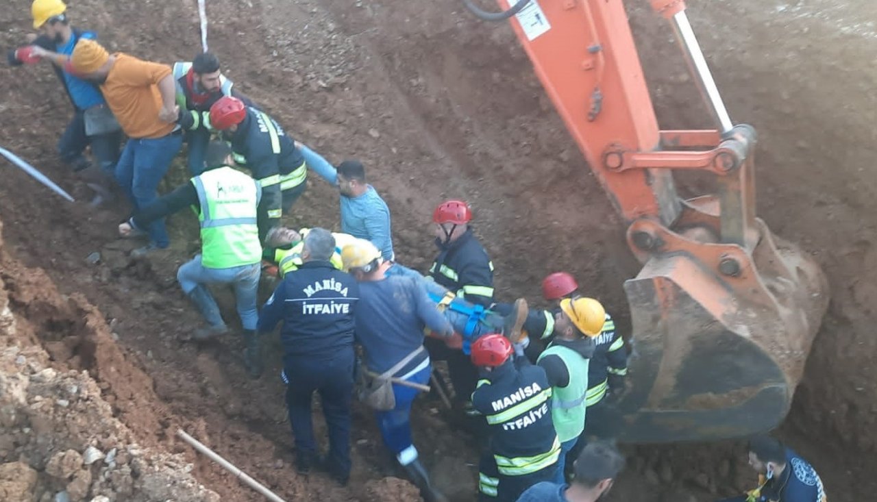 Şantiyede göçük altında kalan işçi itfaiye ekipleri tarafından kurtarıldı