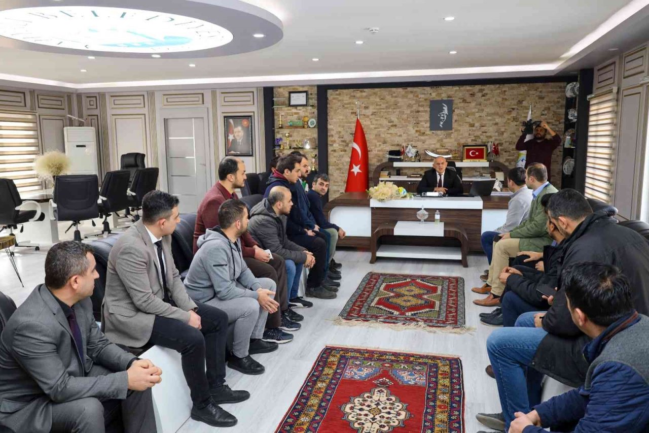 Yahyalı Belediyesi sözleşmeli personellerinden teşekkür ziyareti