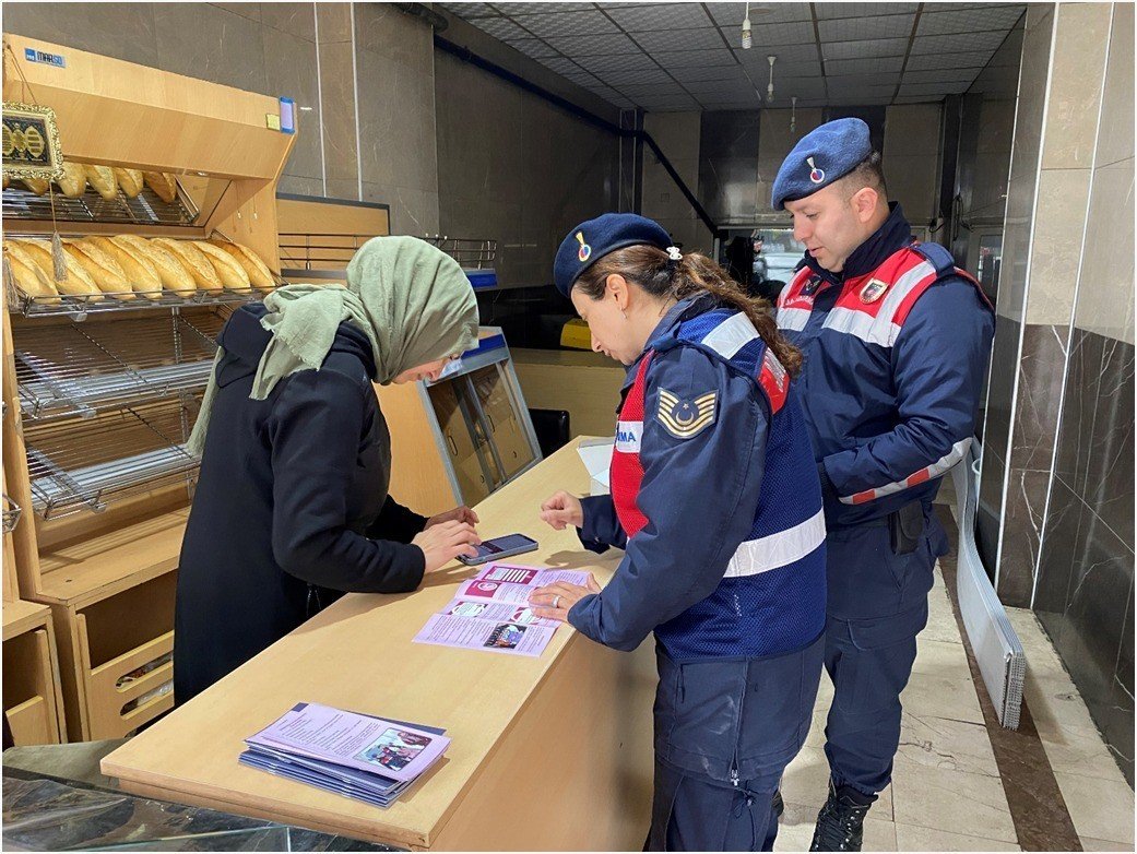 272 kadının telefonuna KADES uygulaması indirildi