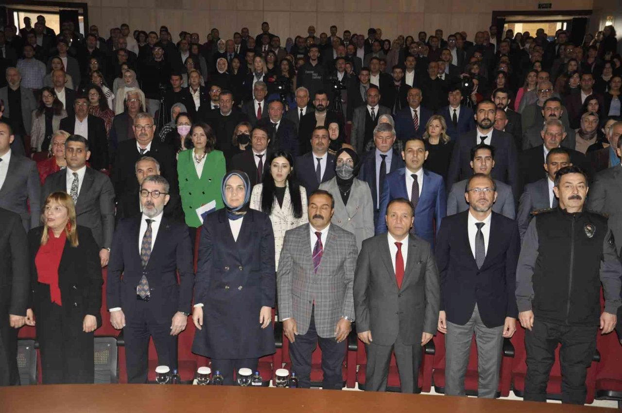 Vali Yiğitbaşı’ndan dezenformasyon yasasıyla ilgili açıklama: