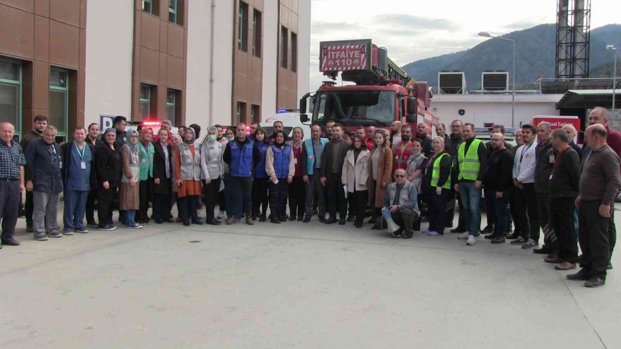 Artvin’de hastanede gerçeği aratmayan tatbikat