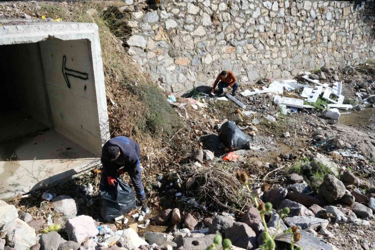 Atıkların sahibi faturadan tespit edildi