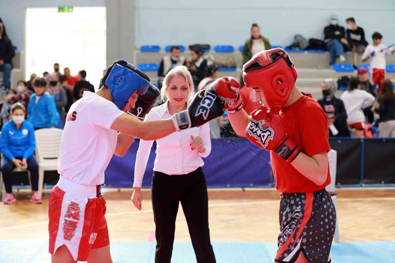 Bayraklı Belediyesi’nden 3 yılda 666 madalya