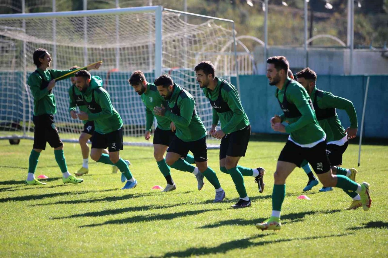 Rıza Karakaya: "Biz şampiyonluğa kurulmuş bir takım değiliz"