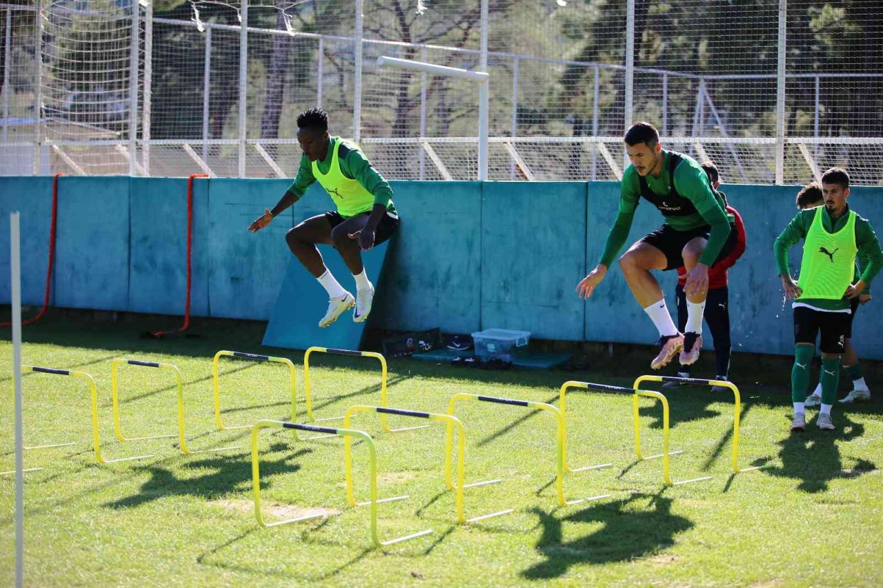 Rıza Karakaya: "Biz şampiyonluğa kurulmuş bir takım değiliz"