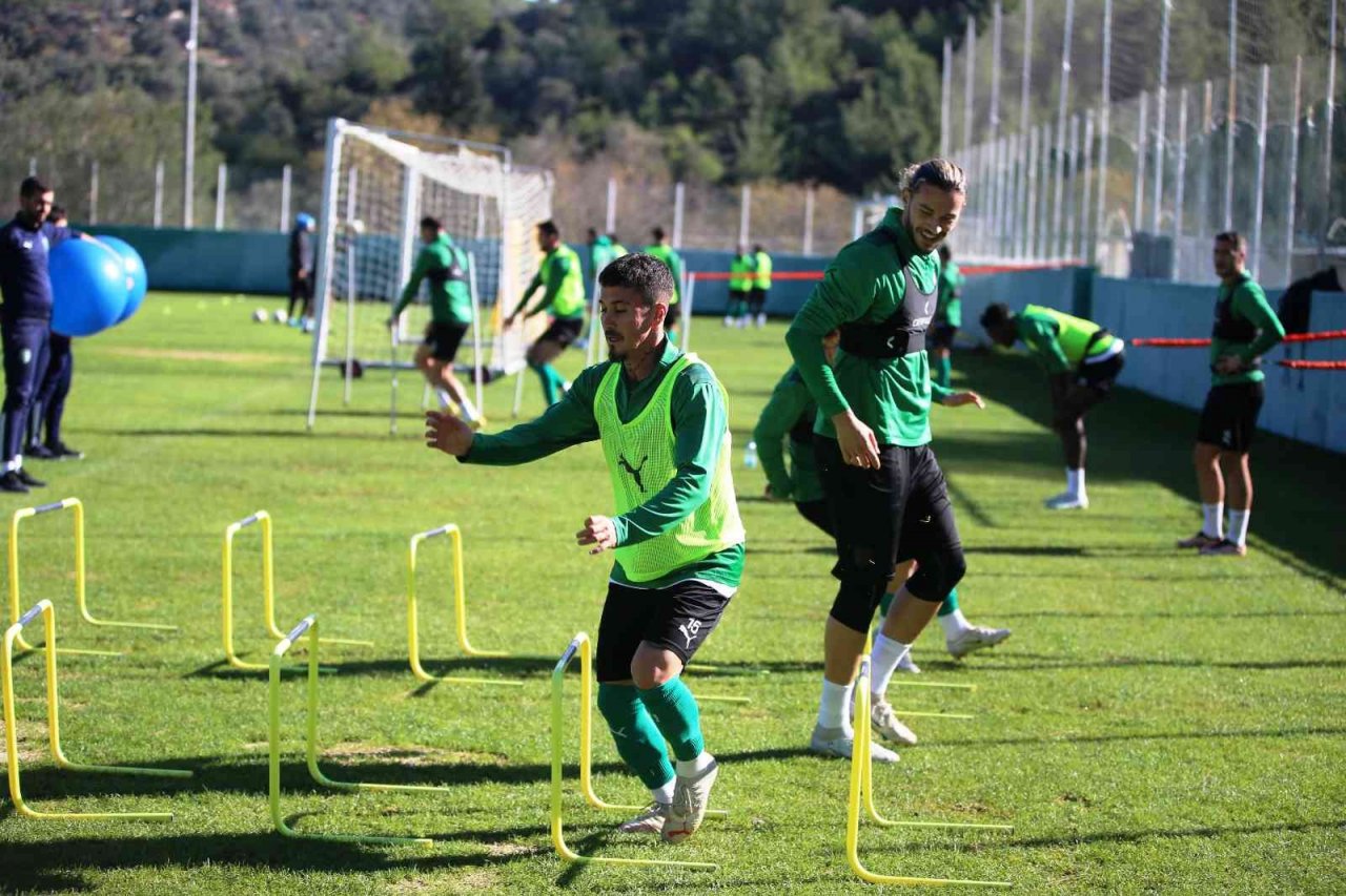 Rıza Karakaya: "Biz şampiyonluğa kurulmuş bir takım değiliz"