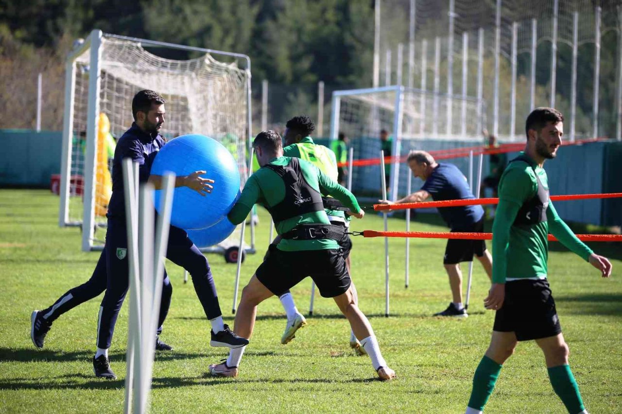 Rıza Karakaya: "Biz şampiyonluğa kurulmuş bir takım değiliz"